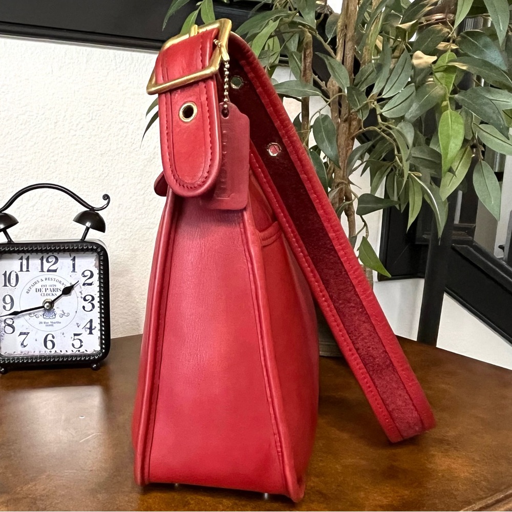 COACH VINTAGE LEGACY ZIP, RED No. 9966